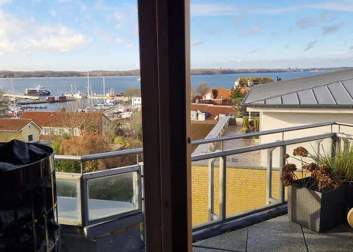Penthouse Hafenglueck - Atemberaubender Blick Ueber Kieler Foerde 아파트 *